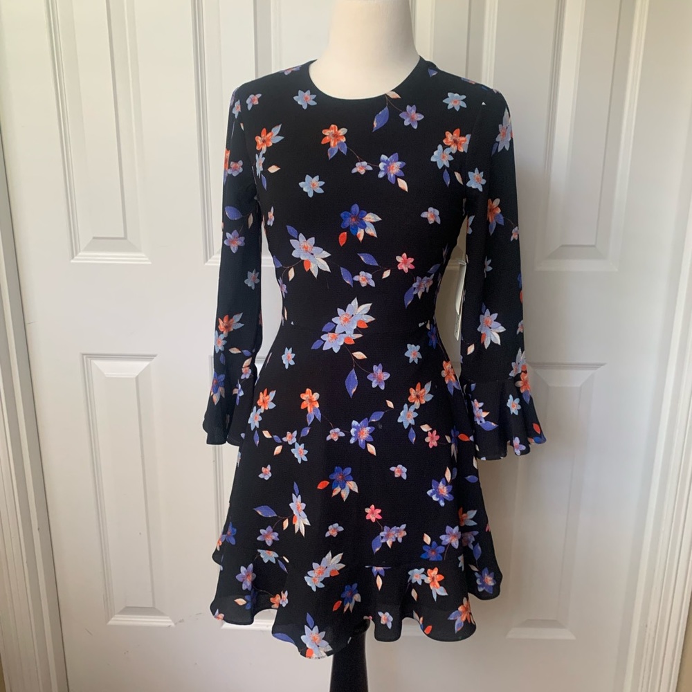 Black floral flare sleeve dress, size 0 NWT